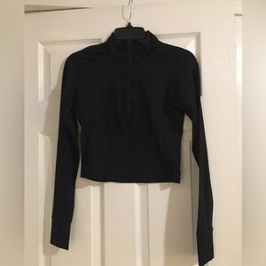 Crop top half zipper athletic black